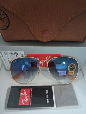 Ray-Ban Aviator Sunglasses - Blue Gradient Lenses with Gold Frame